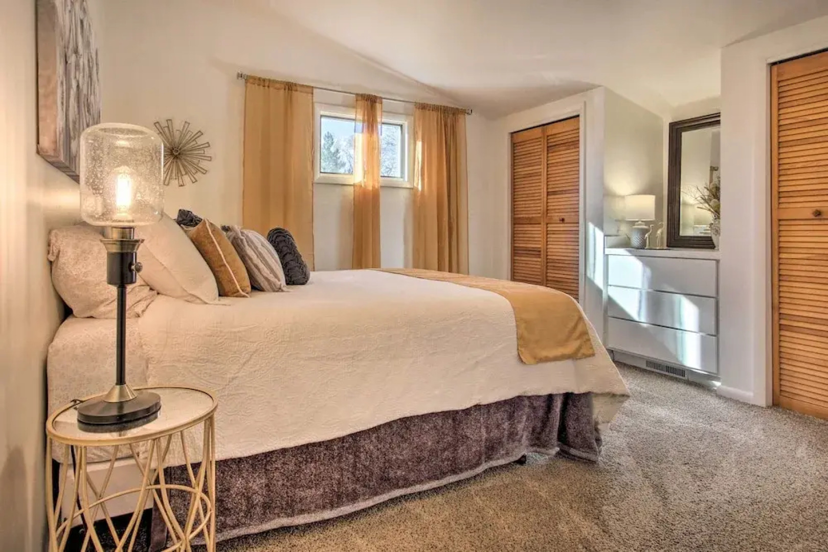 Cozy Choteau Home w/ Fire Pit, Grill, Yard!