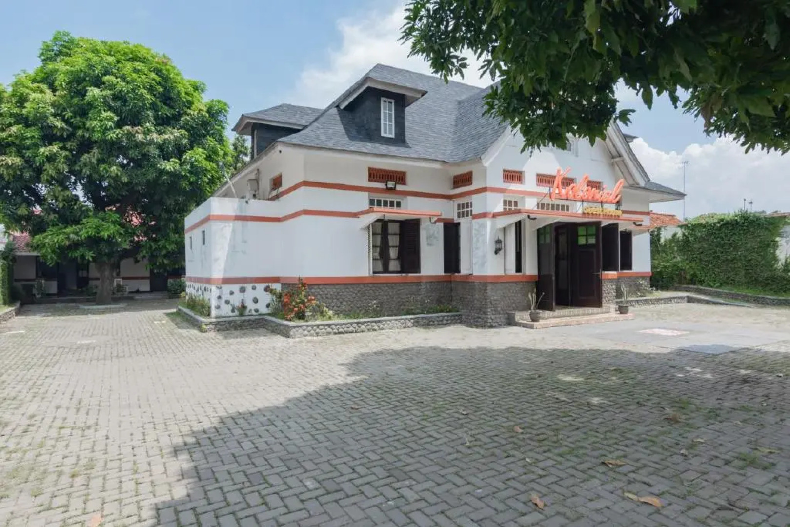 RedDoorz Syariah @ Kolonial Guest House