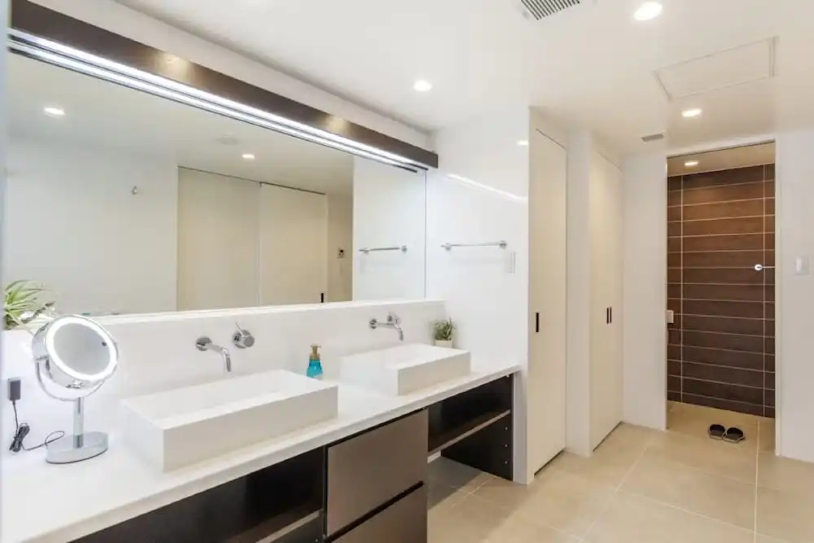 Crystal Villa Bayside