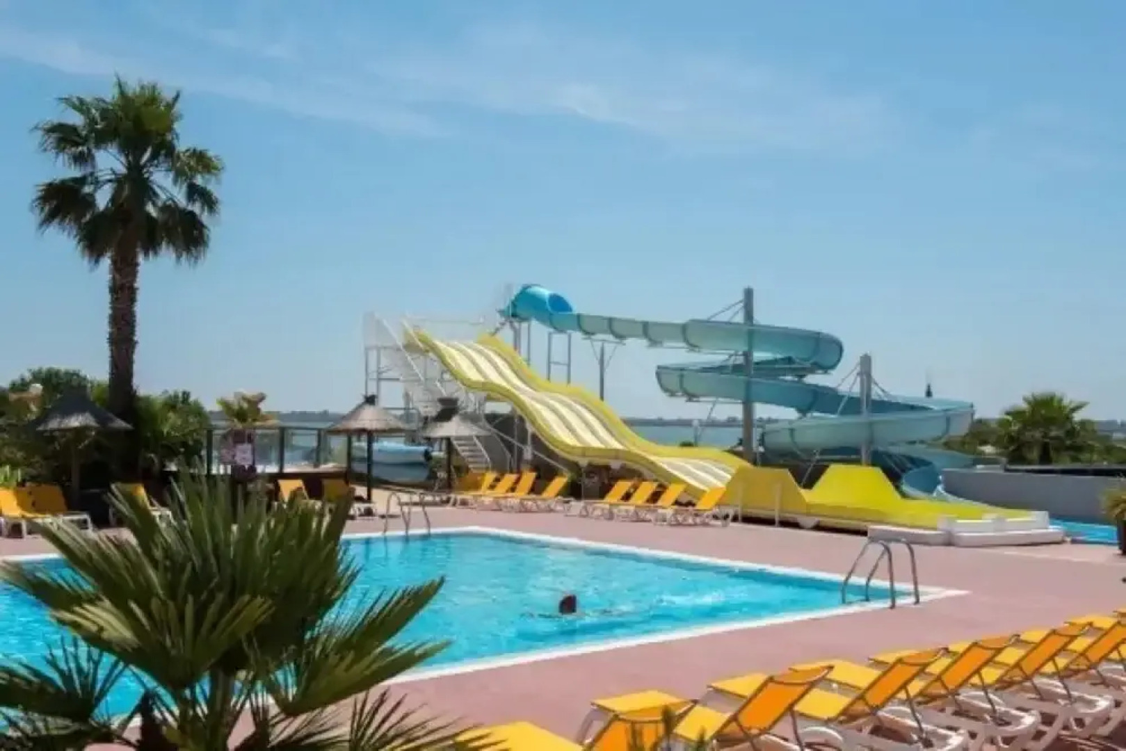 Property With 3 Bedrooms in Lattes, With Pool Access and Enclosed Garden - 7 km From the Beach