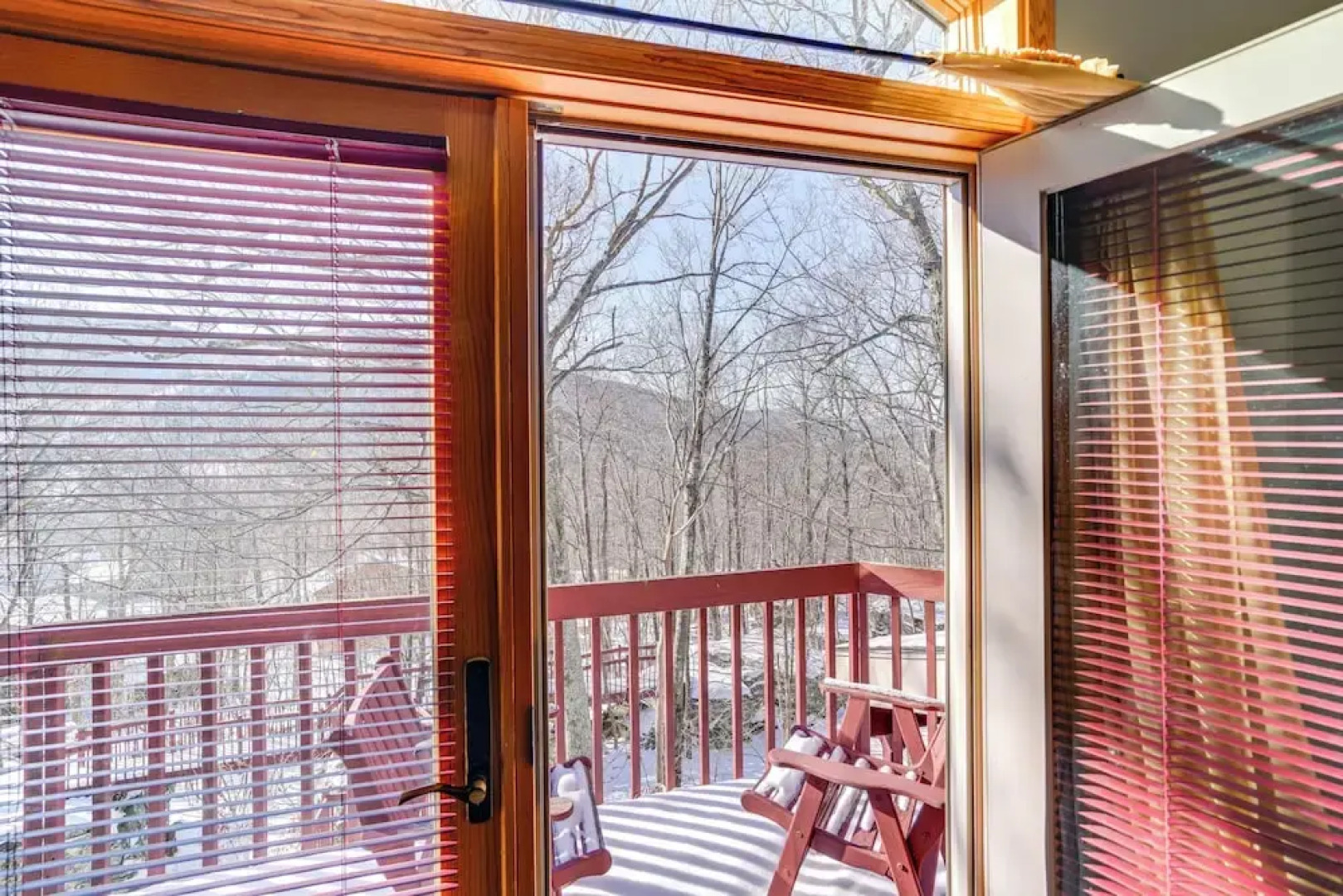 < 1 Mi to Hunter Mtn: Spacious Home w/ Hot Tub!