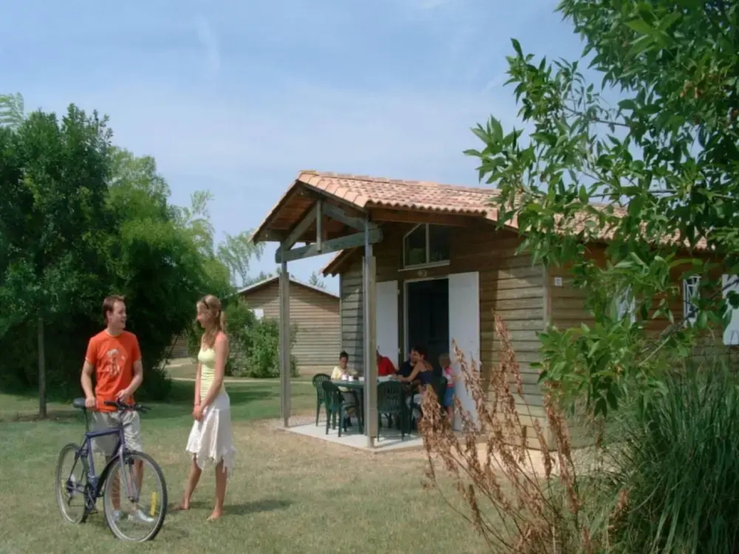 Detached Chalet With Dishwasher, on the Banks of the Lot