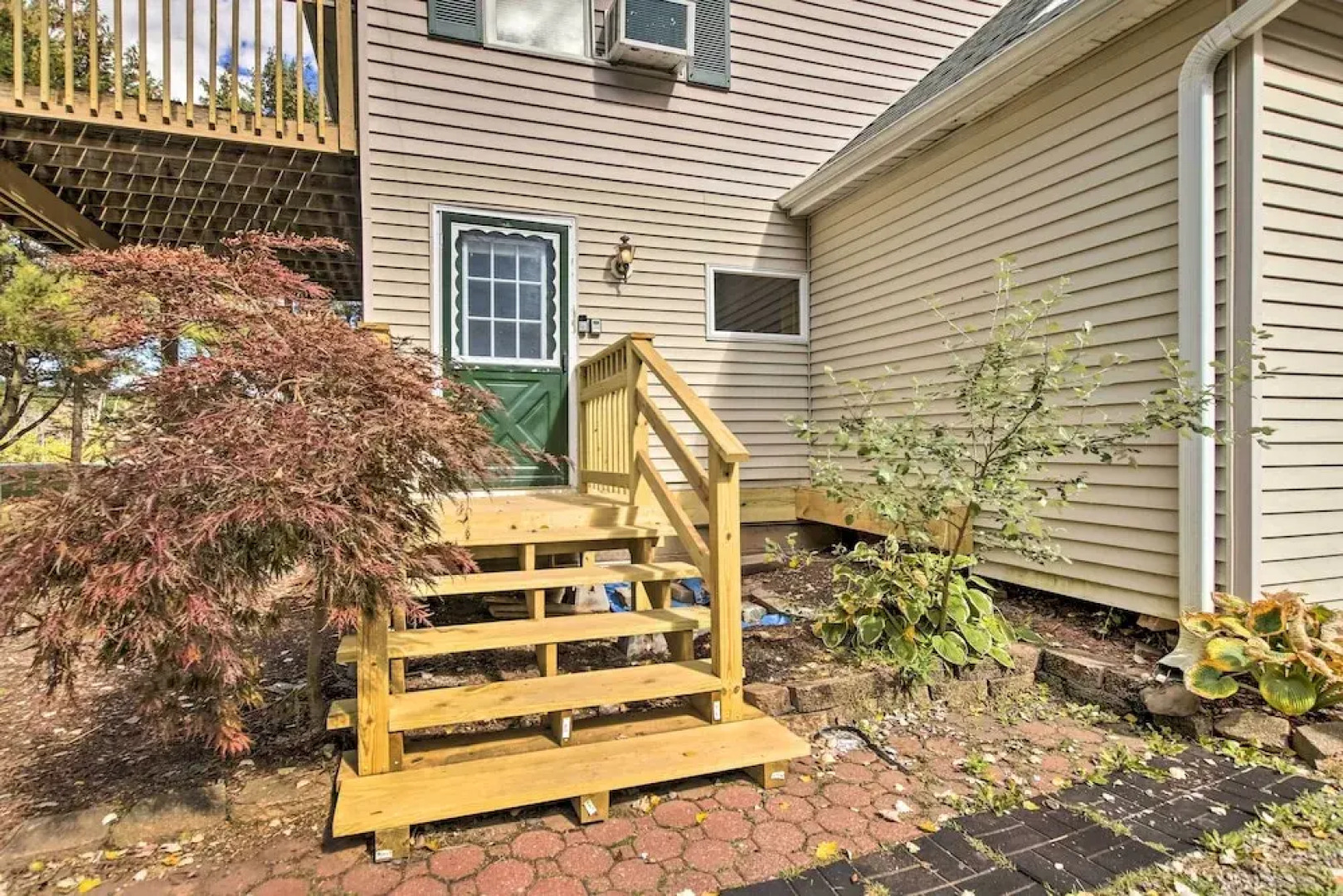 Spacious Apt w/ Yard: 3 Mi to Windham Mountain