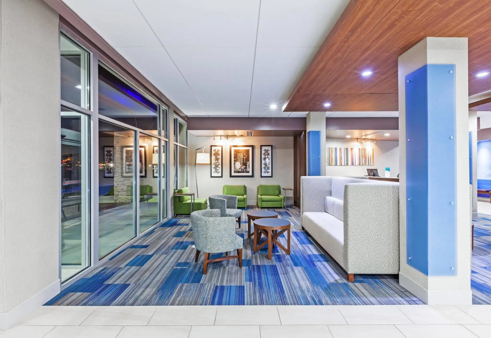 Holiday Inn Express & Suites Tulsa West - Sand Springs by IHG