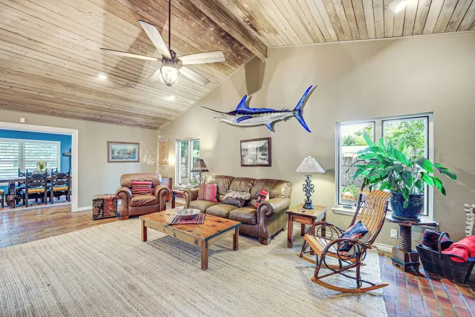 Del Rio Home w/ Large Yard, BBQ + Fireplace!