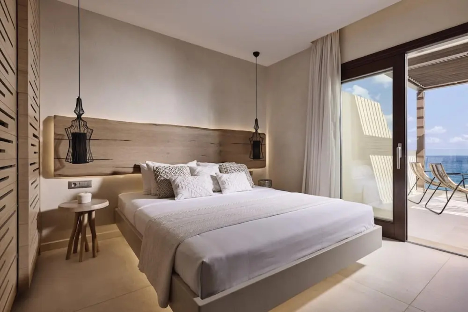 Melitina - Beautiful Waterfront 3 bed Room Villa