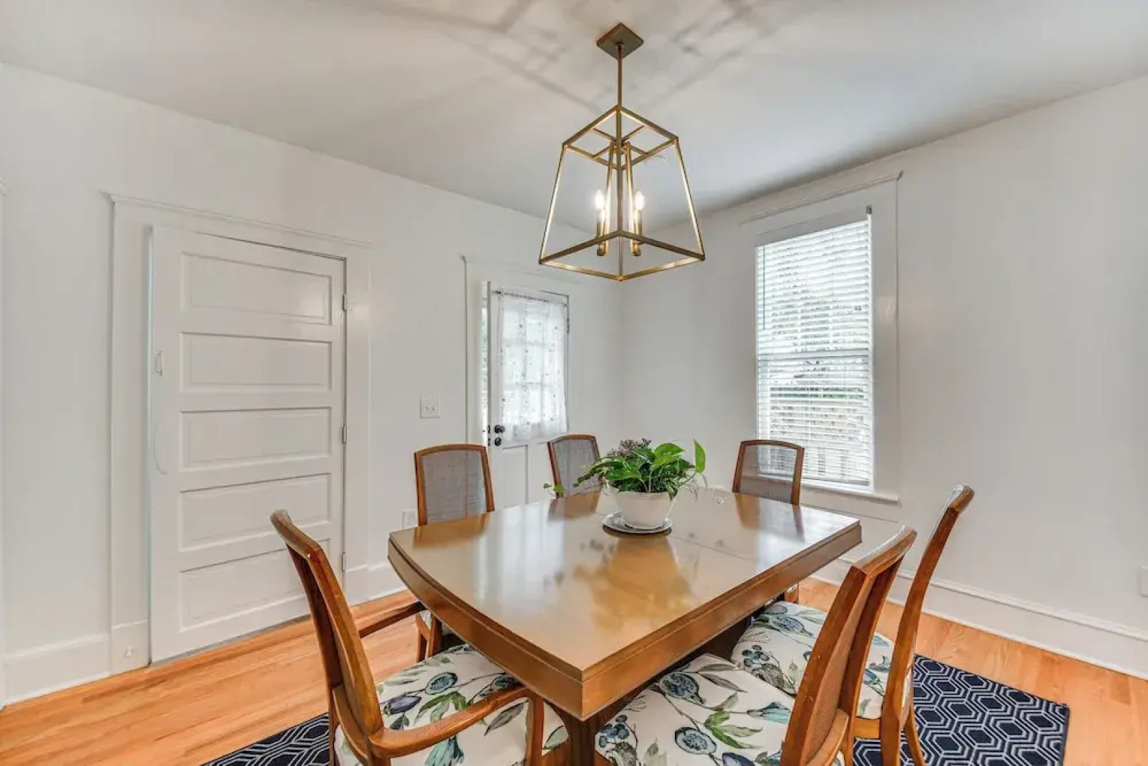 Elizabeth City Home w/ Fire Pit < 1 Mi to Downtown