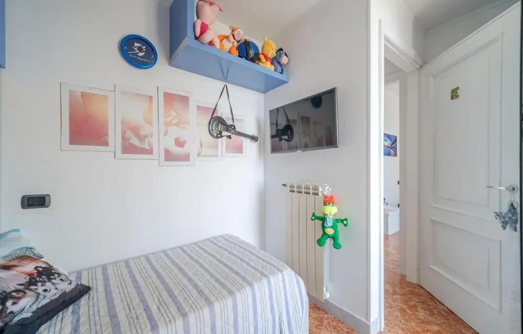 Amazing Home in Chiavari With Outdoor Swimming Pool, 5 Bedrooms and Wifi