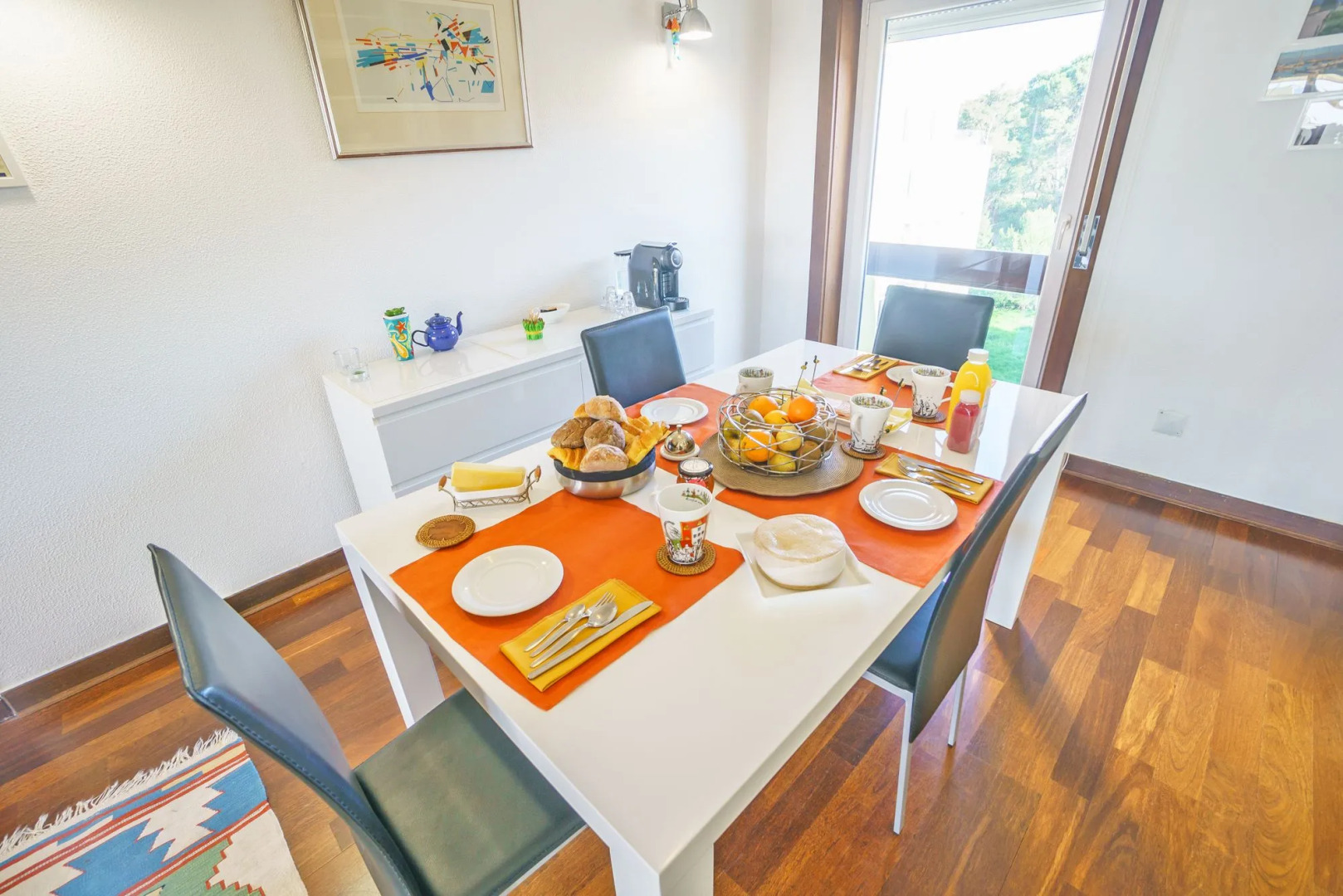 Seafront Condo & Big Terrace