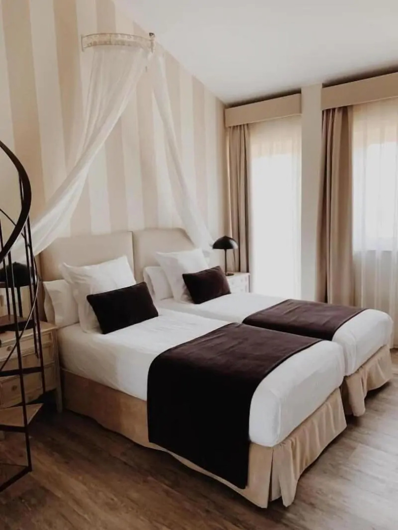 La Fuentona De Santillana