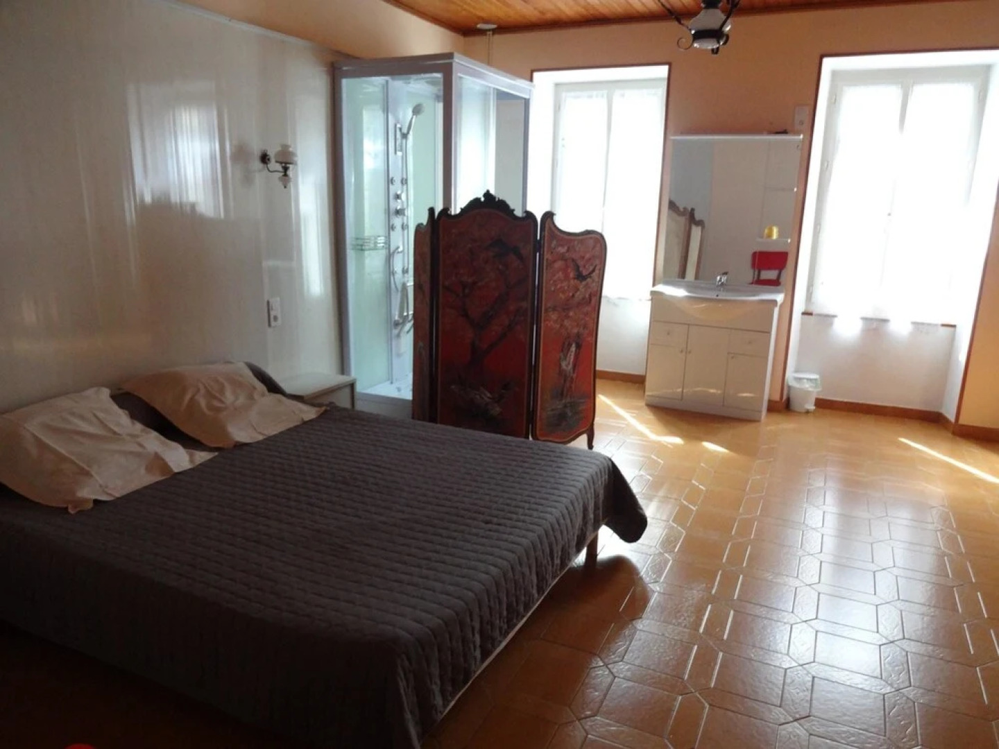 House With 5 Bedrooms in Robiac-rochessadoule, With Enclosed Garden