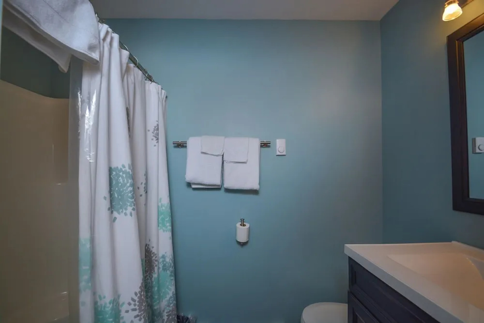 Our Golden Retreat 5 Bedroom House