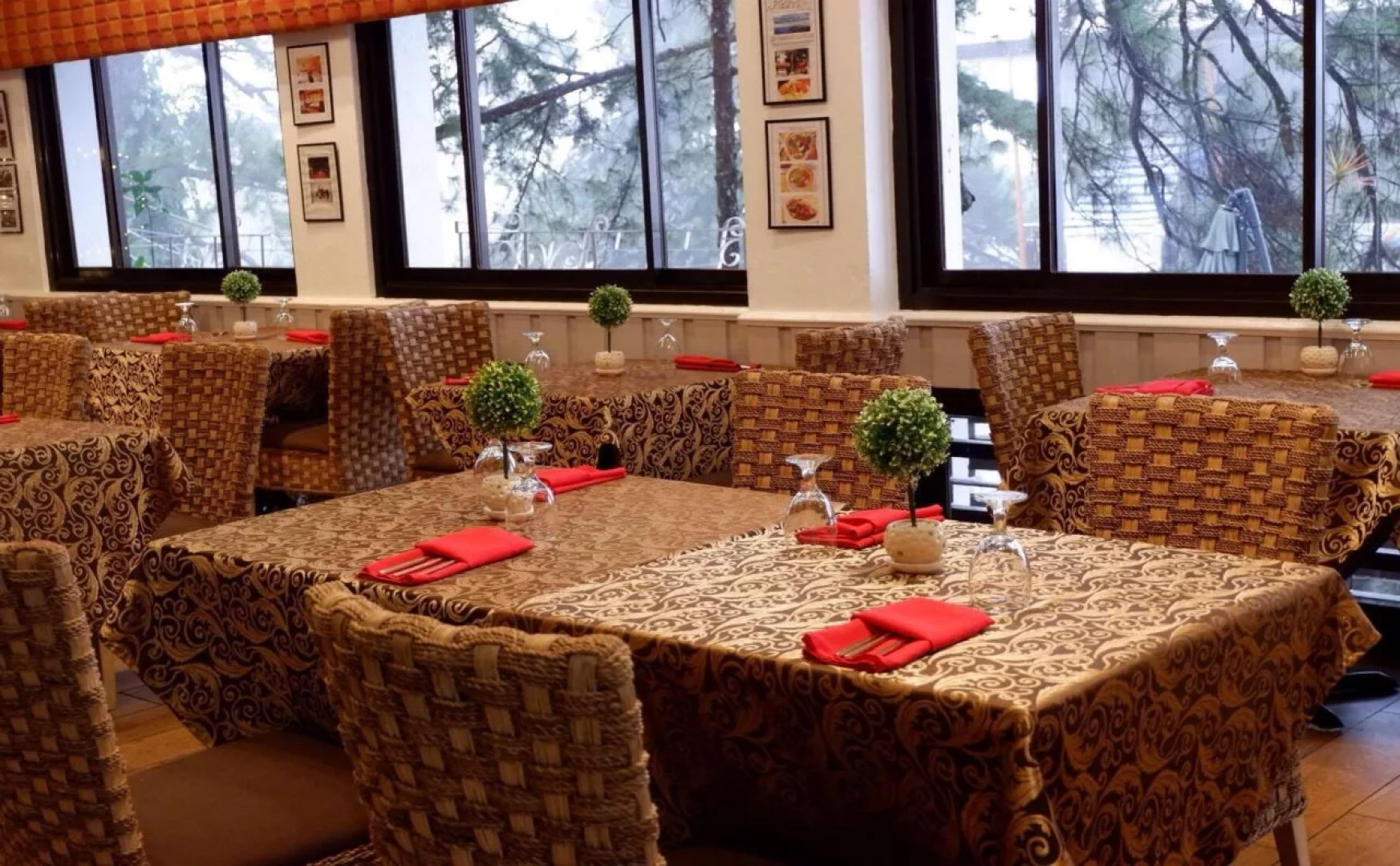 Mines View Park Hotel