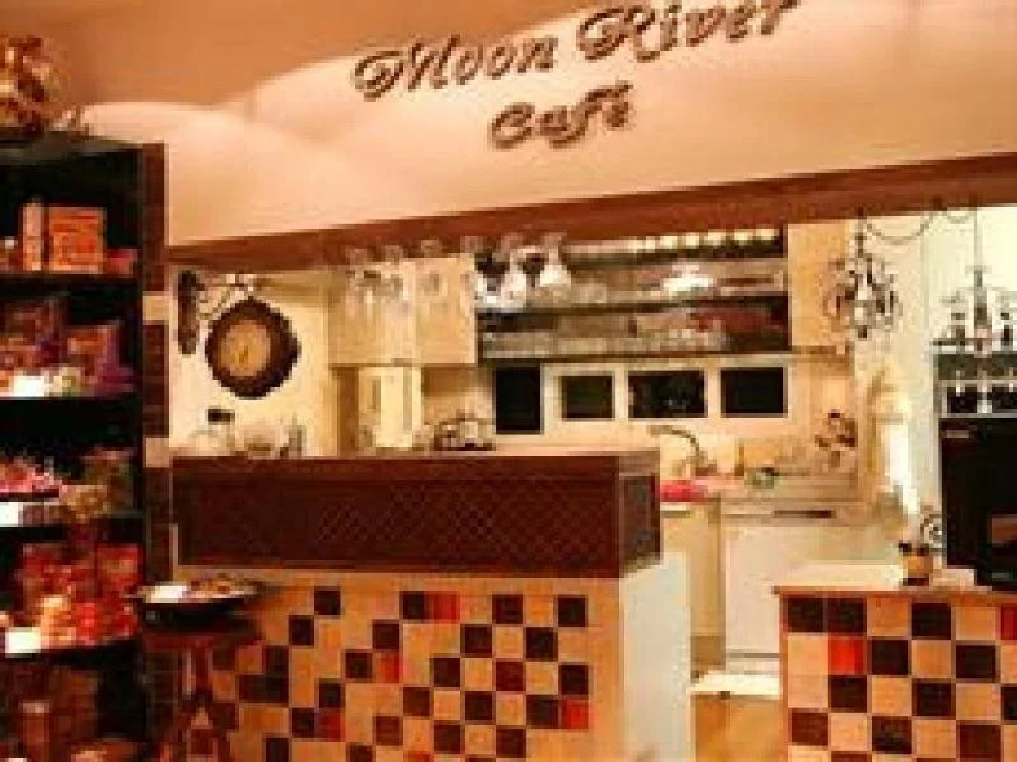 Moon & River Pension