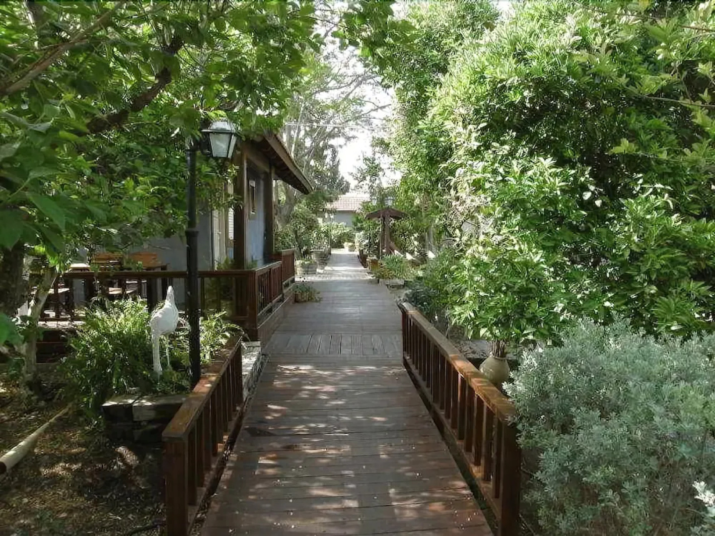 Shaar Hagolan Kibbutz Country Lodging