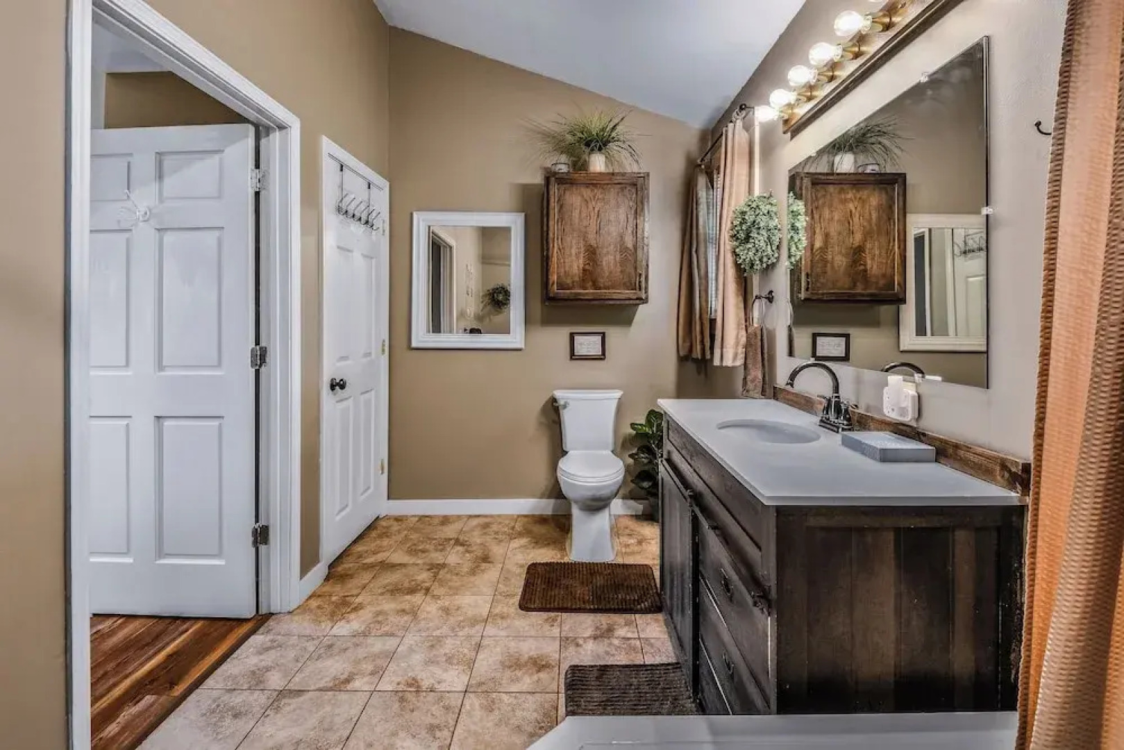 Roundtop Mountain Ridge