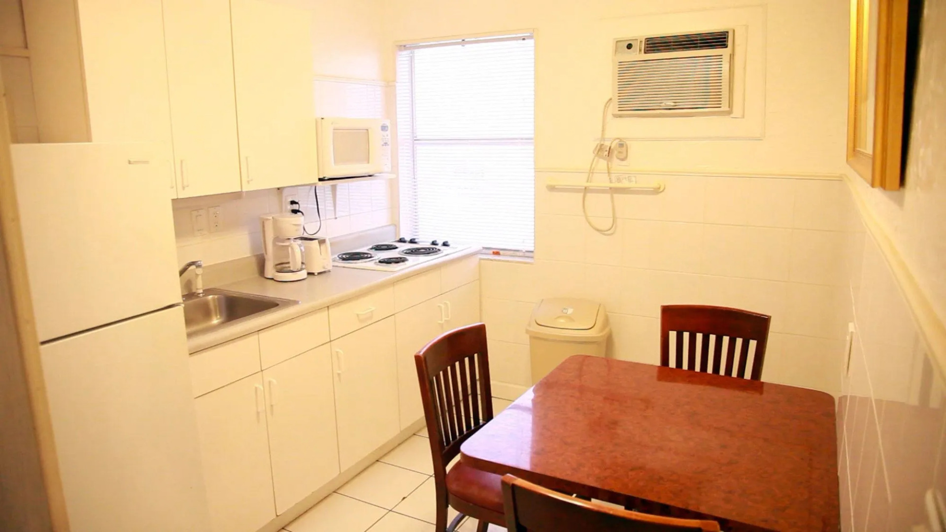 Hollywood Beach Blue Wave