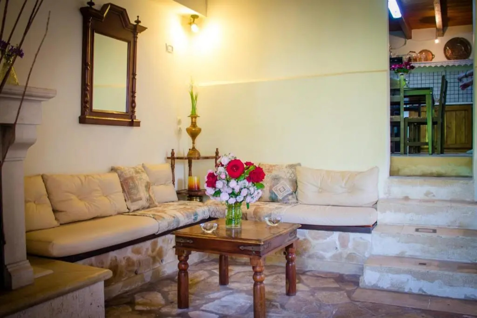 Gioia Traditional House