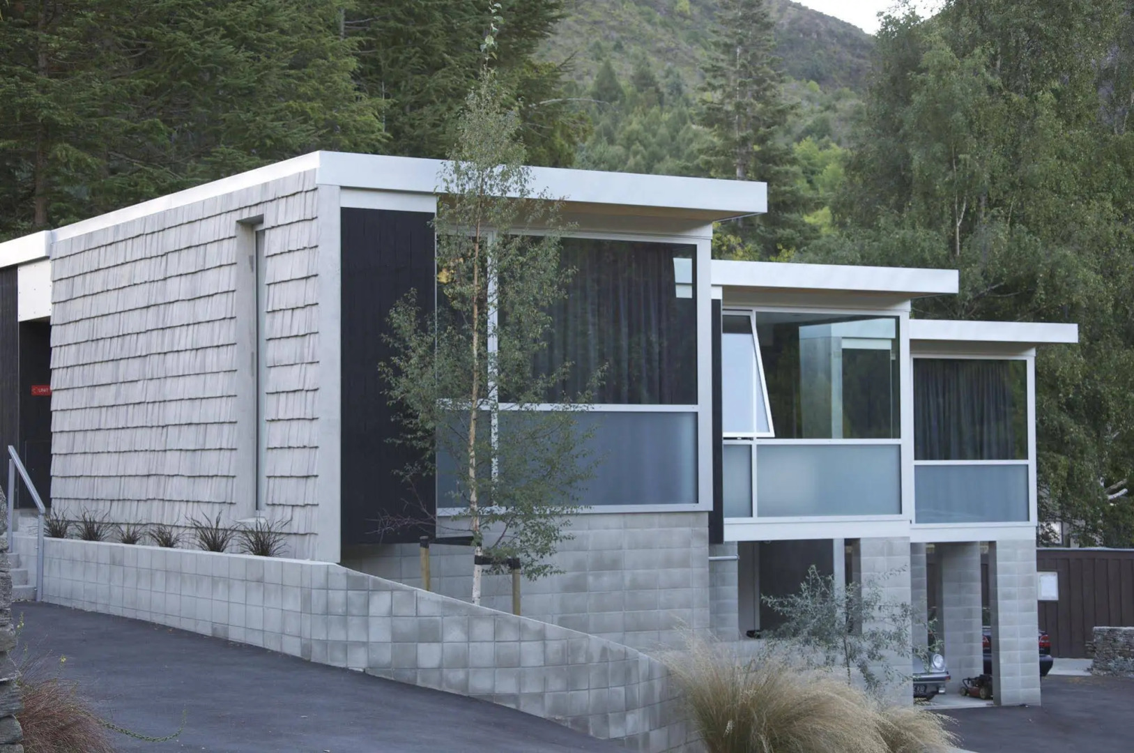 The Arrow Private Hotel