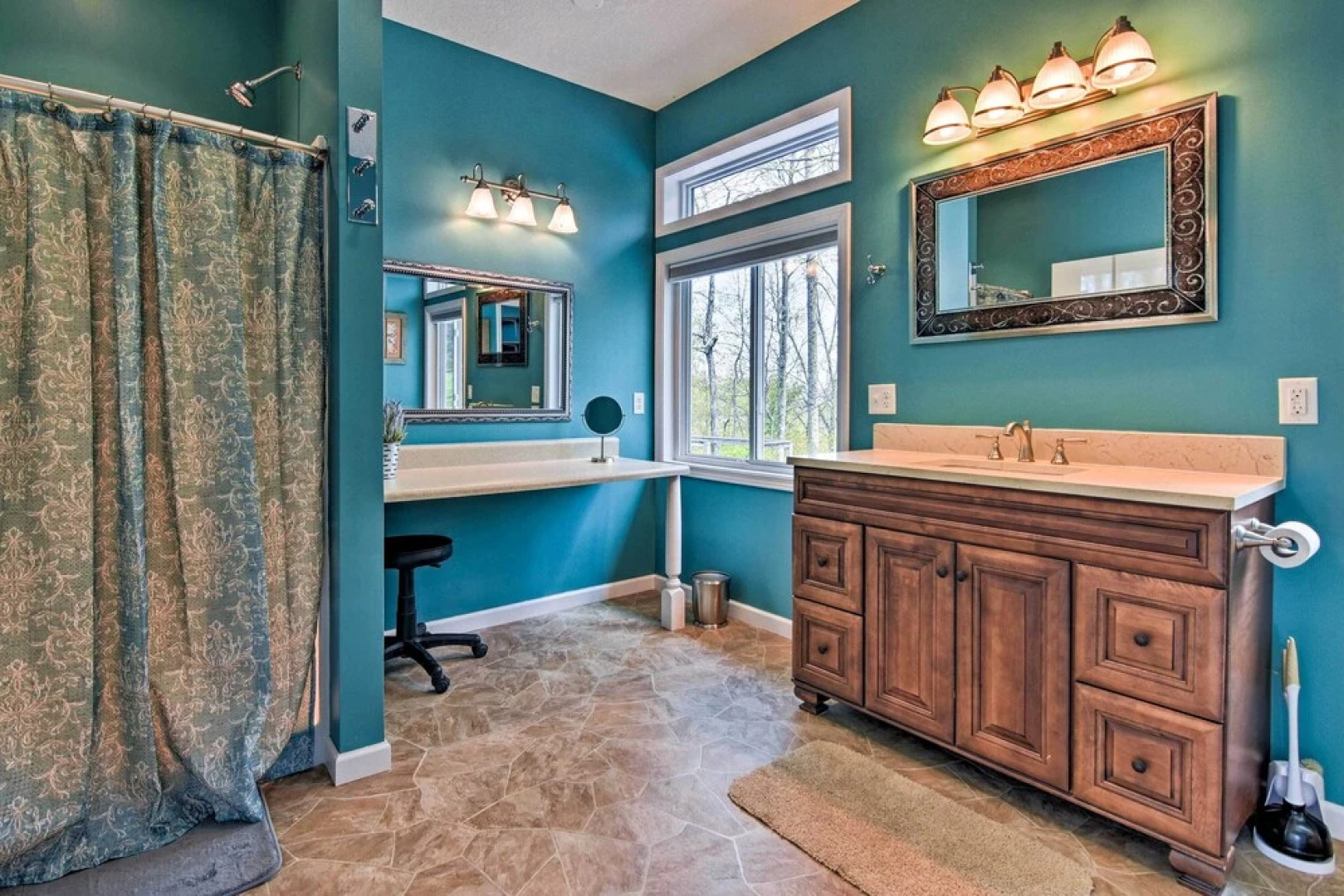 Private Blue Ridge Home w/ Hot Tub, Mountain Views