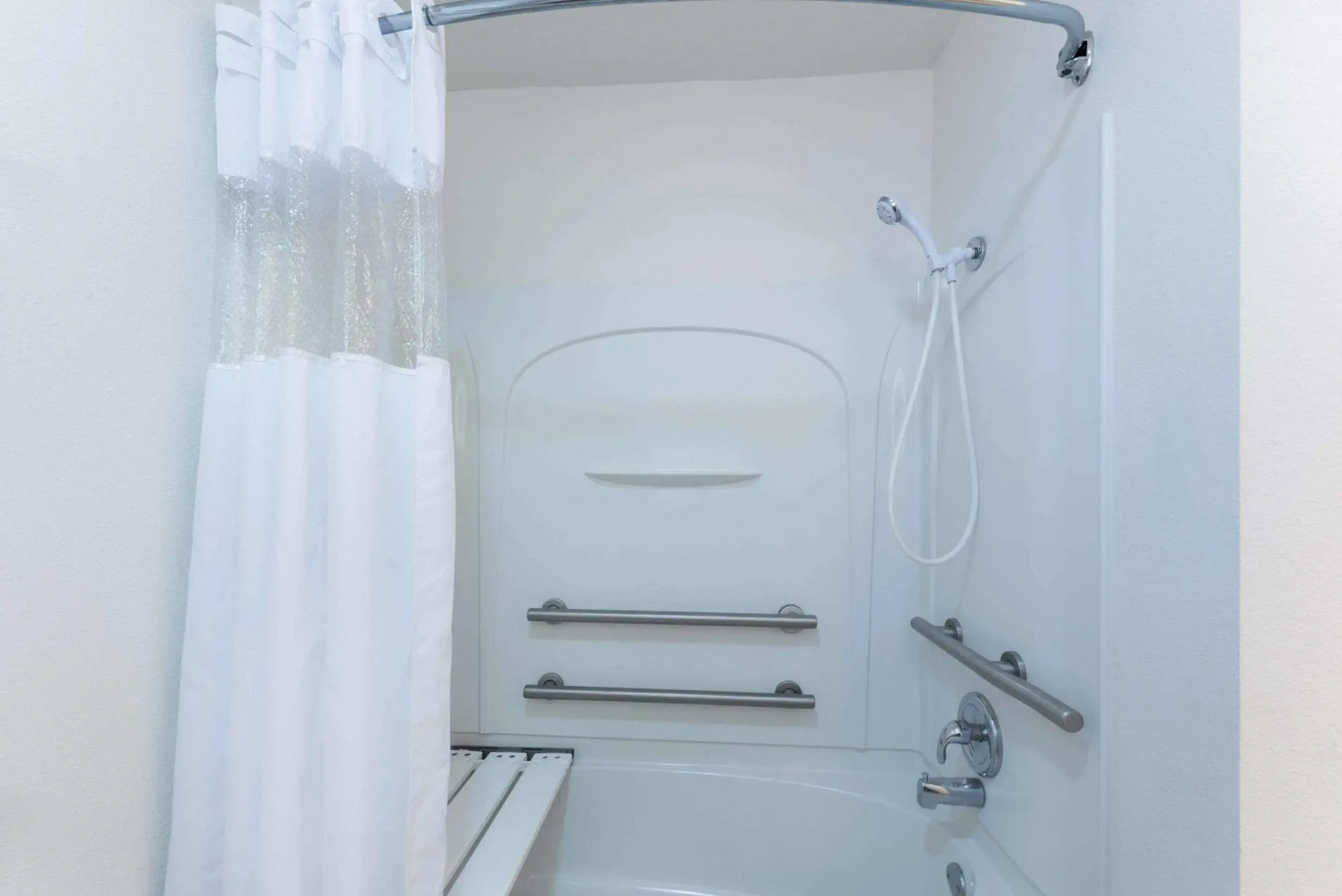 Travelodge by Wyndham Cortez