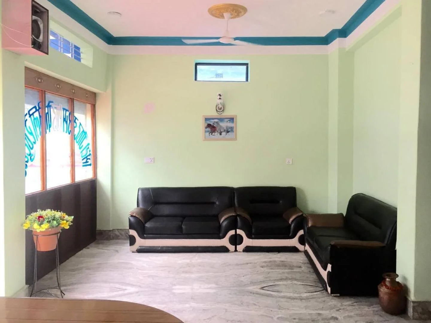 City Guest House and Family Restaurant