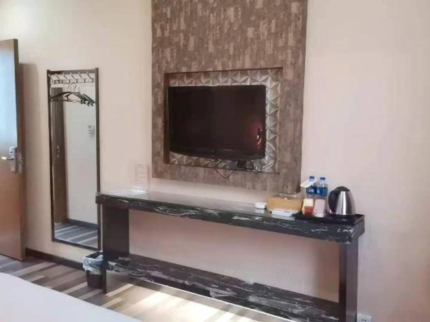 Wanxin Business Hotel