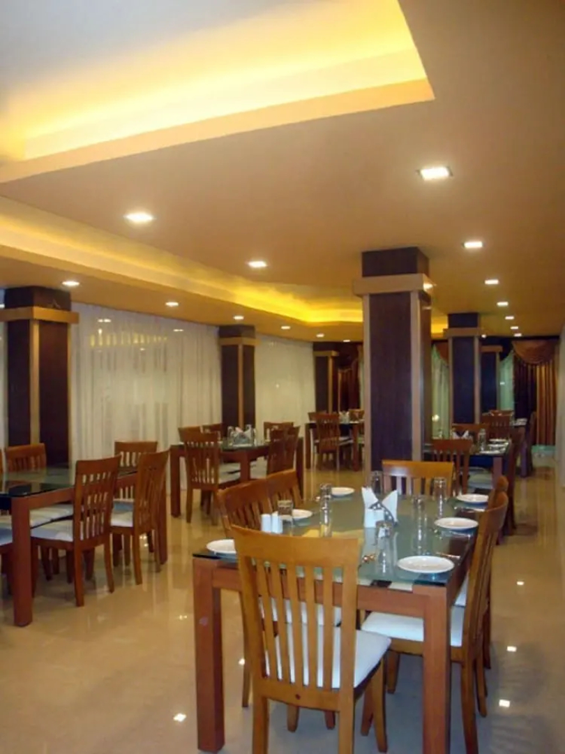 Hotel Hilltop International