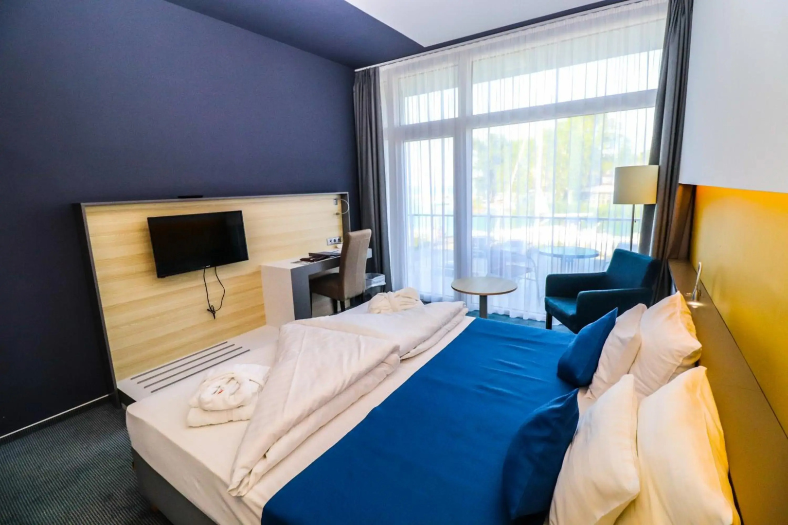 Hotel Yacht Wellness & Business