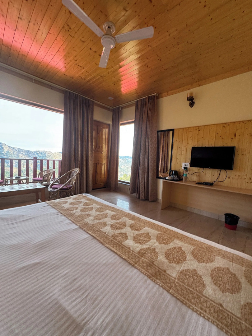 The Vintage Hill Village - Himalayan Boutique Resort