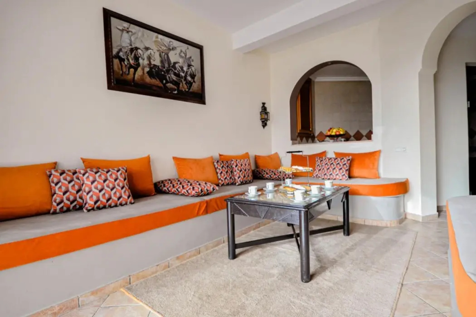 Intouriste Hôtel & Suites