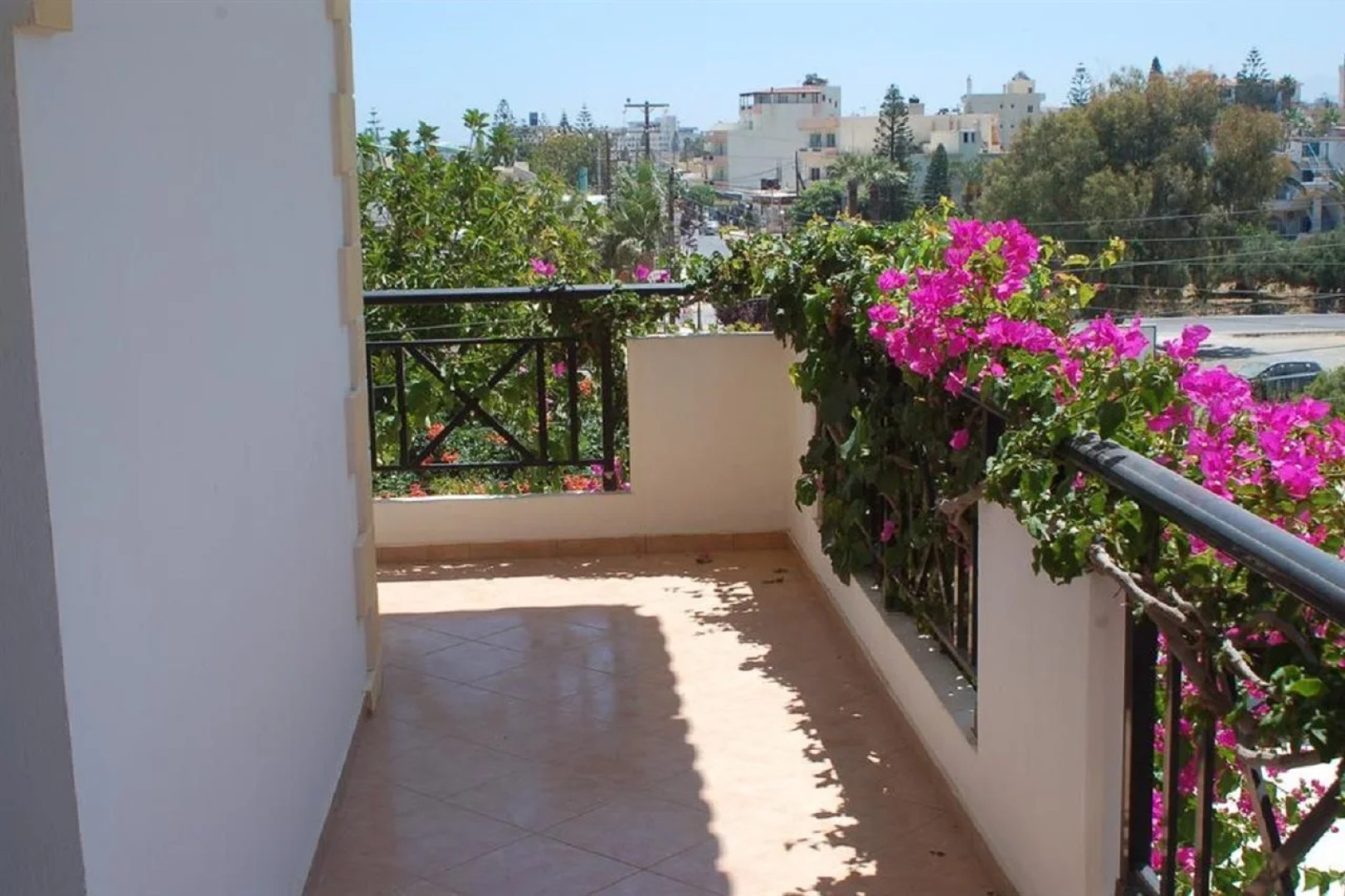 Uncle George Studios by Estia