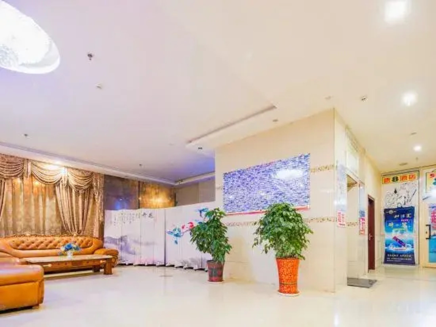 Super 8 Hotel (Korla Tianshan West Road)