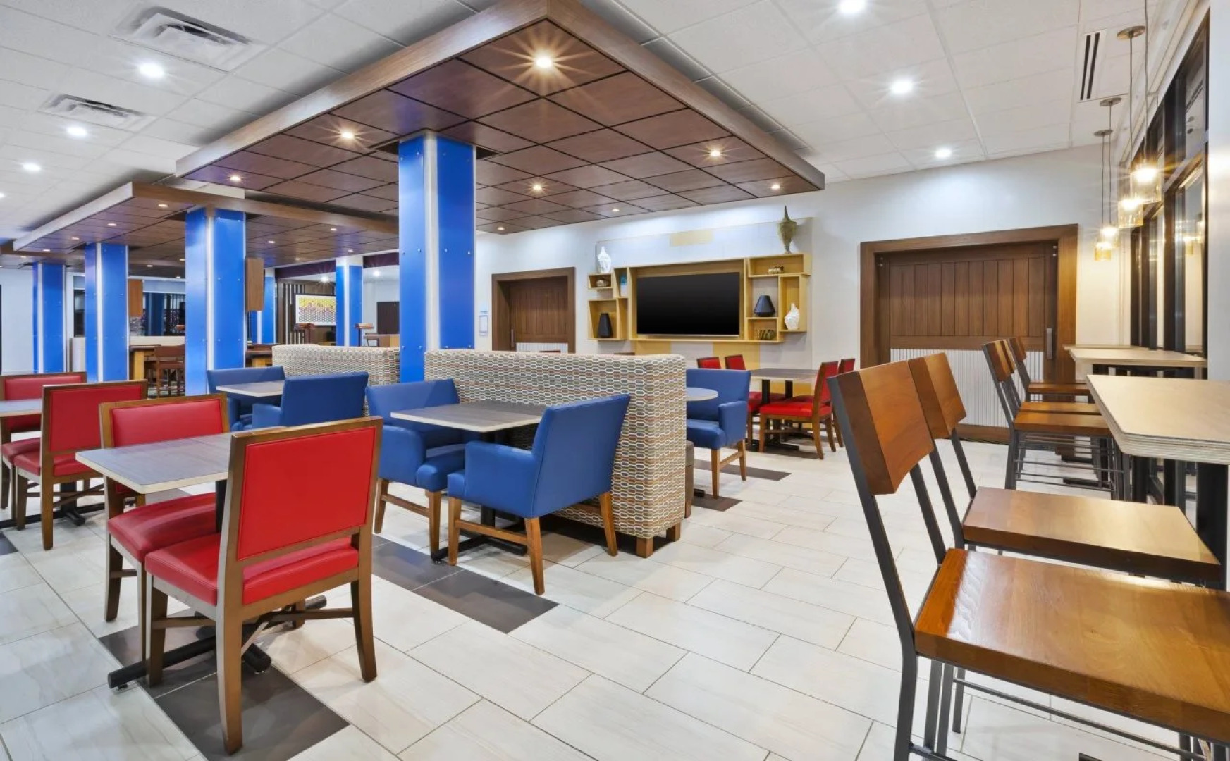 Holiday Inn Express & Suites Painesville - Concord by IHG