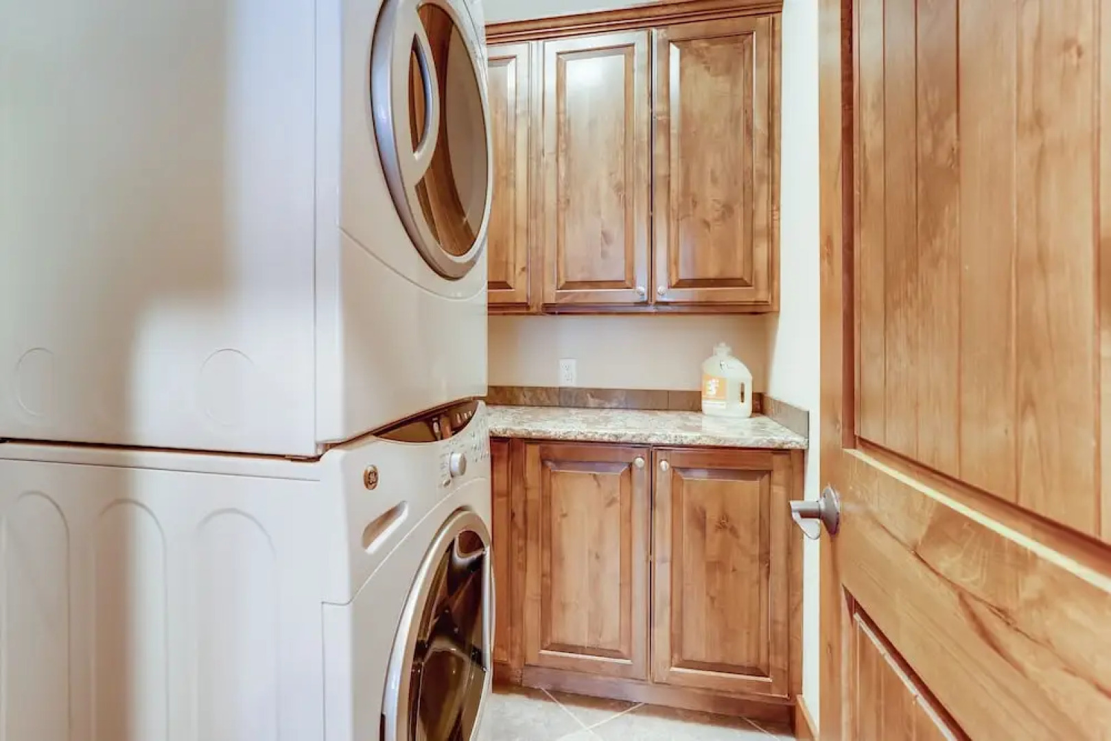 Opulent Breck Haven: Theater, Hot Tub, Billiards 7 Bedroom Home