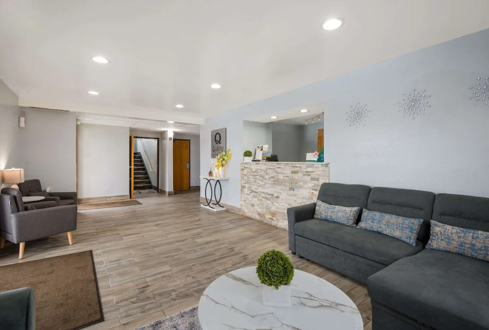 Super 8 Oneida Verona