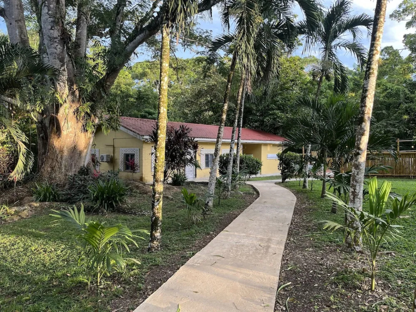 Warrie Head Resort
