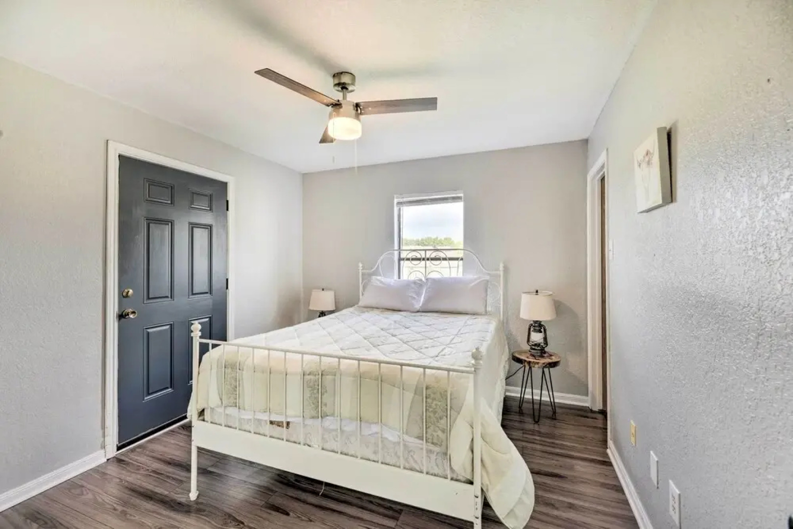 Pet-friendly Lockhart Home w/ Private Yard!