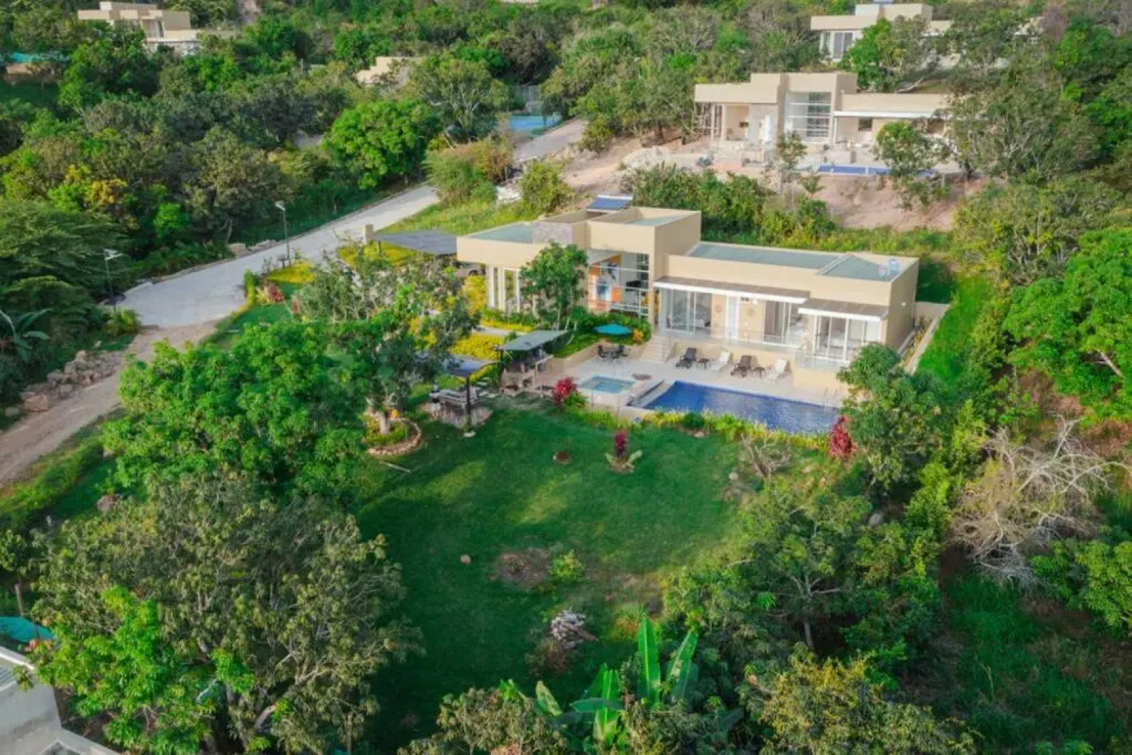 Espectacular Casa De Campo Estilo Moderno Abierto