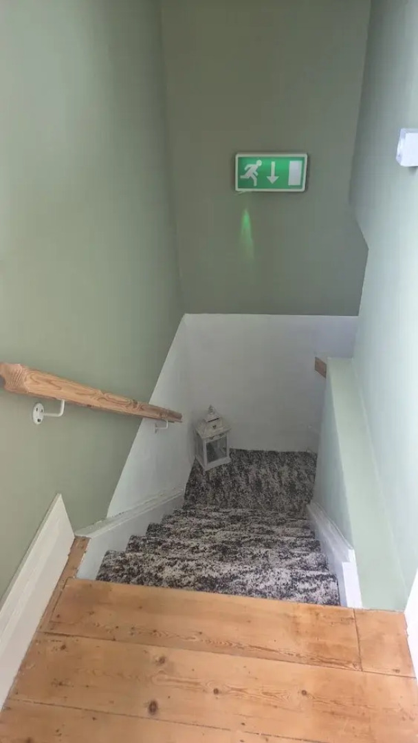 Apartment-sleeps2-parking-garden-patio