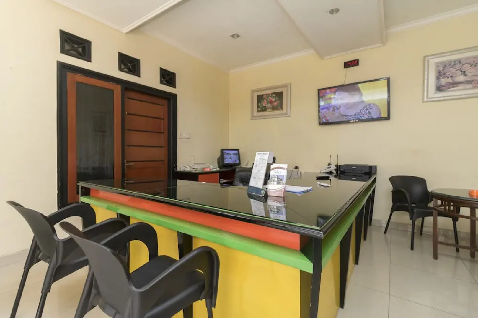 RedDoorz @ Megamendung