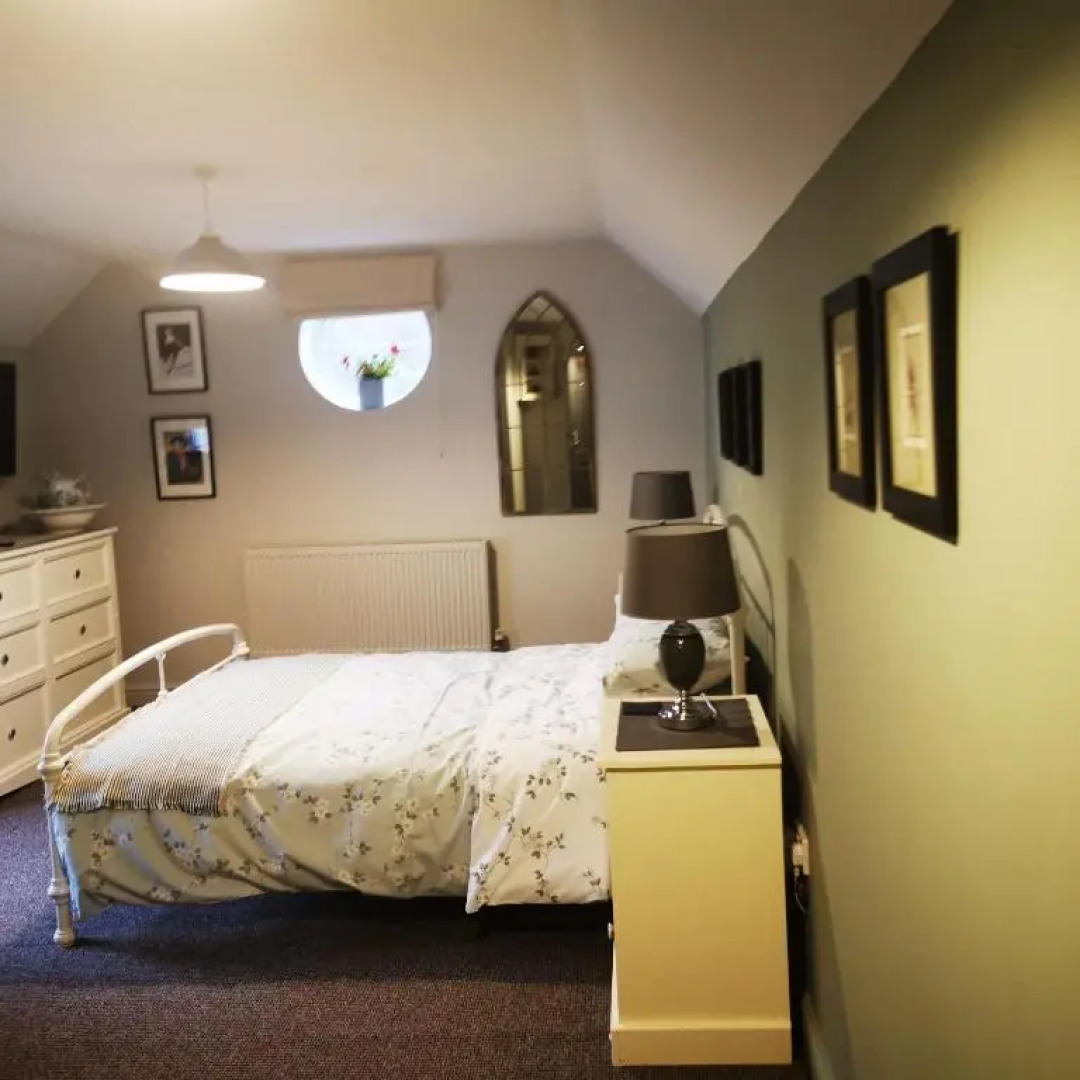 Rooms by the River at Glan Aber