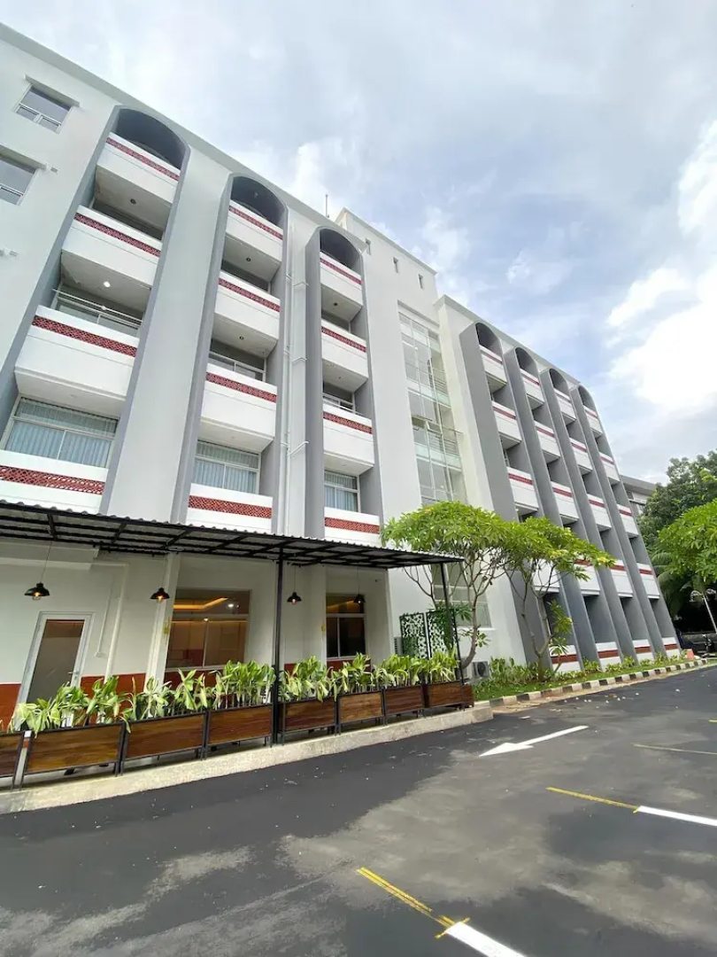 Adia Suites Hotel
