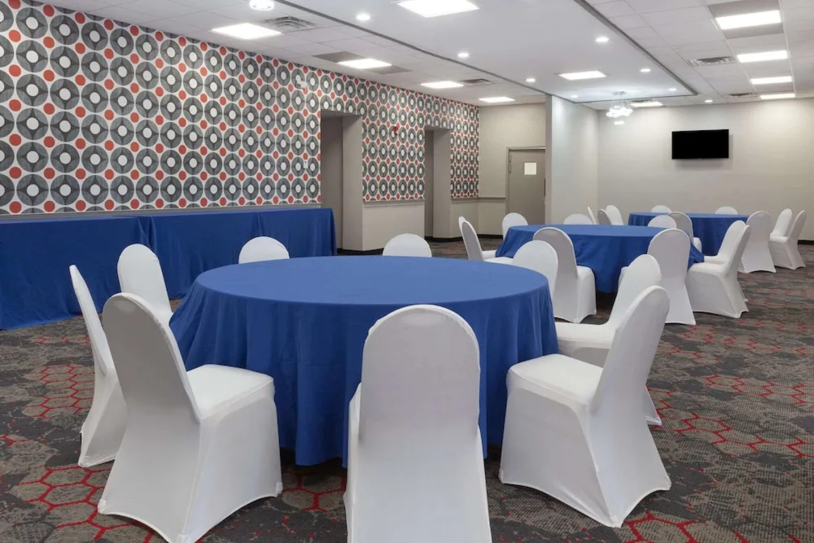 Ramada by Wyndham Windsor Locks