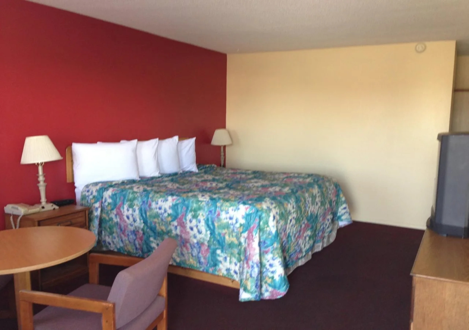 Super 7 Inn Siloam Springs