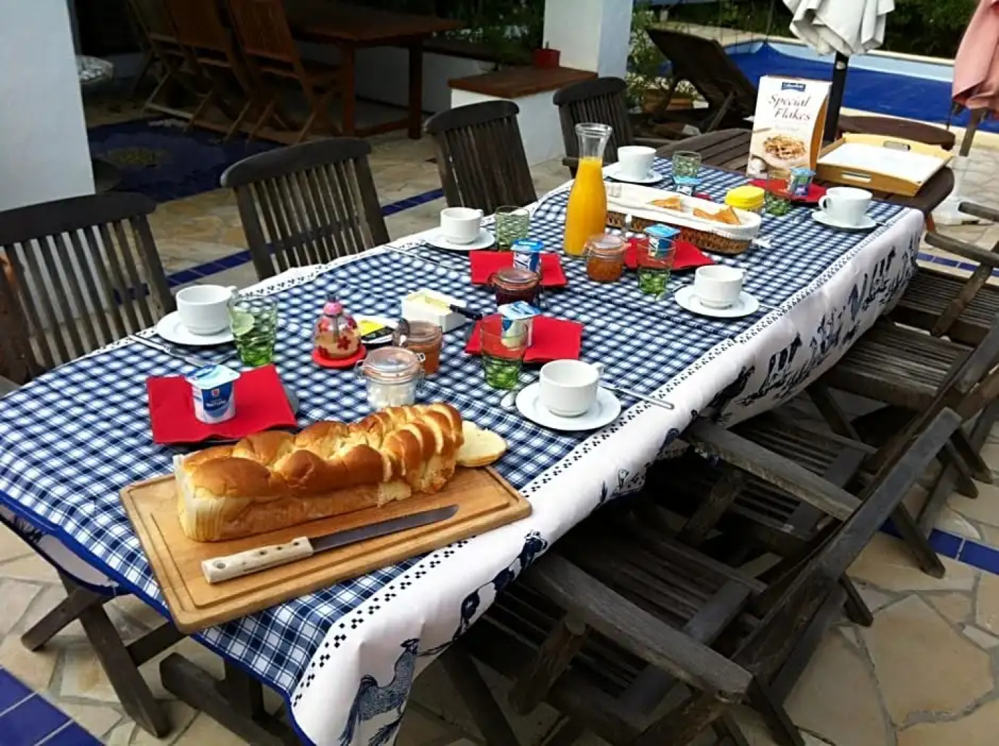 Les Yeux Bleus Bed & Breakfast