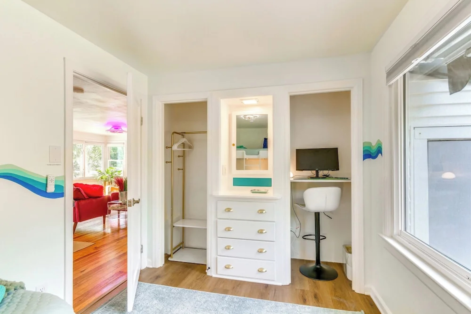 Retro-tropical Pensacola Home - 3 Mi to Downtown!
