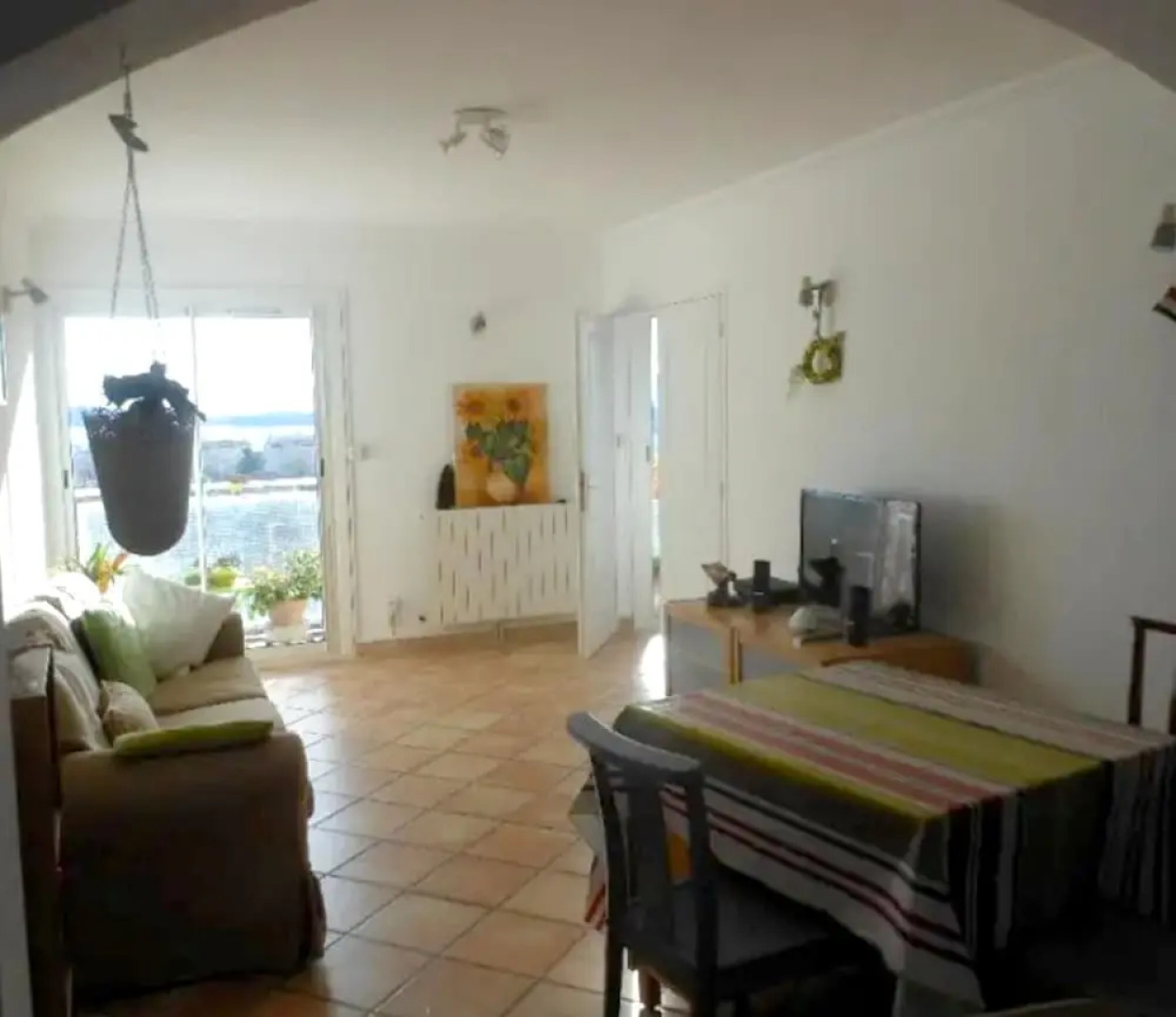 Apartment With one Bedroom in Toulon, With Wonderful sea View, Furnished Balcony and Wifi - 3 km From the Beach