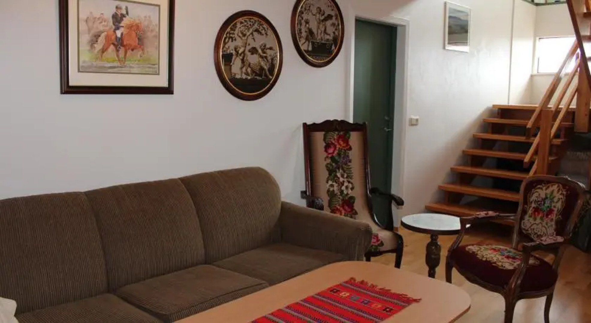 Þóroddsstaðir Guesthouse