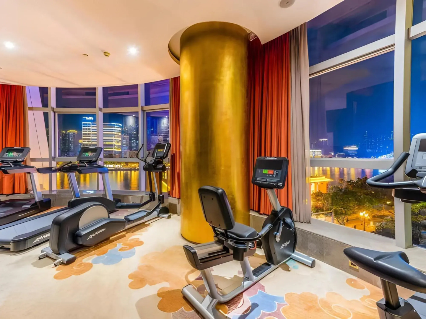 Howard Johnson Riverview Hotel Guangzhou